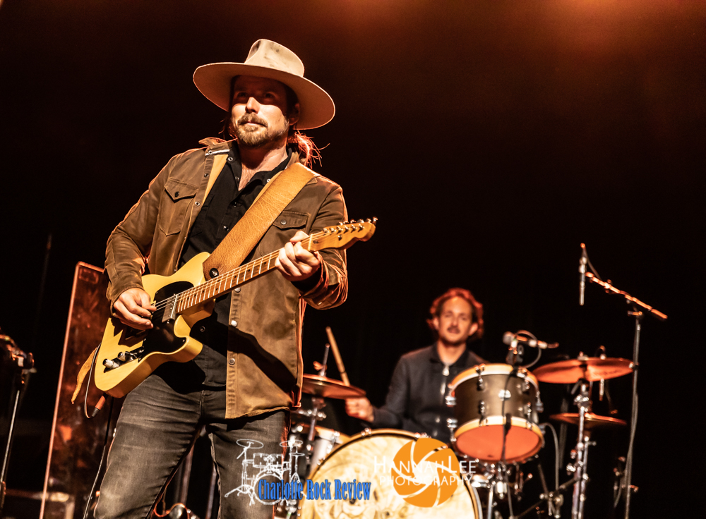 Read more about the article Lukas Nelson & Promise Of The Real Followers Group